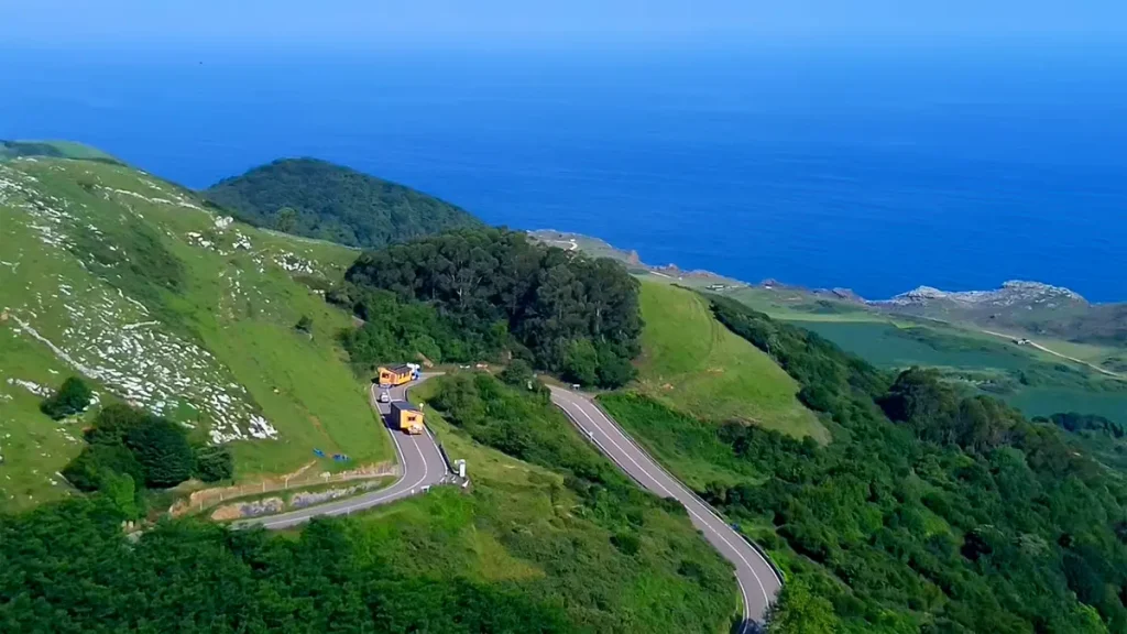 Apartamentos "El Prau": una casa rural prefabricada del Grupo Eurocasa