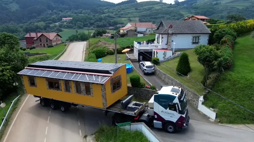 Apartamentos "El Prau": una casa rural prefabricada del Grupo Eurocasa