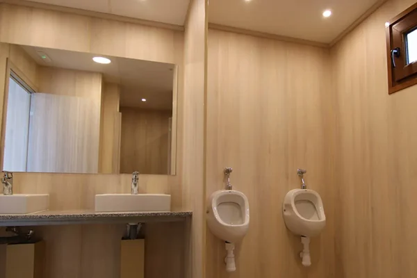 0001_otras_cons_vestuarios_04