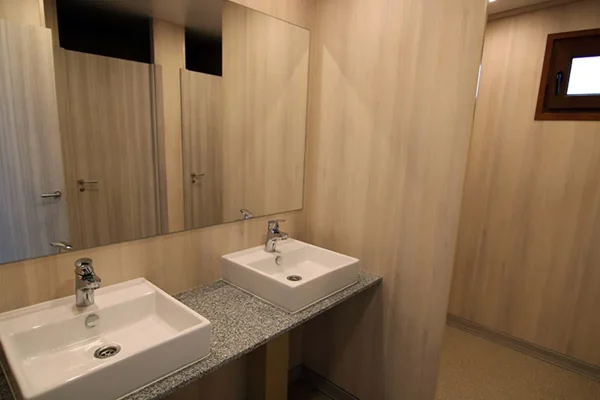 0002_otras_cons_vestuarios_03