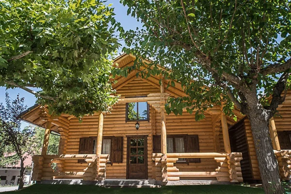 0003_casa_troncos_ext_02