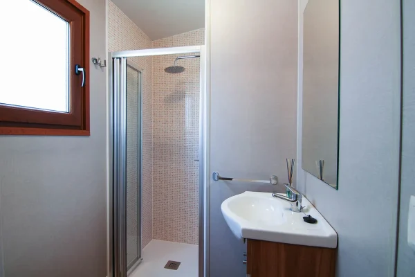 0027_campero_toilet_01