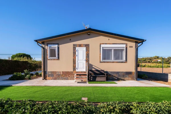 Aldearodrigo-villa-ext-scaled