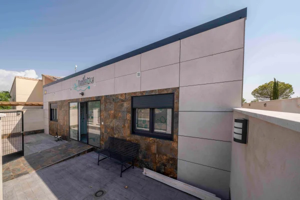 Nambroca-Clinica-Veterinaria-Gran-MOD-3-scaled