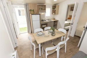 Santorini810_415_cafe_ 1